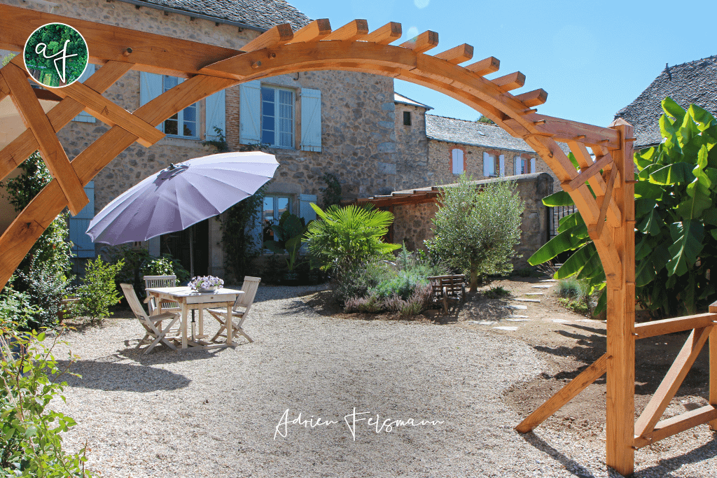 Arche sans rosier avant aménagement