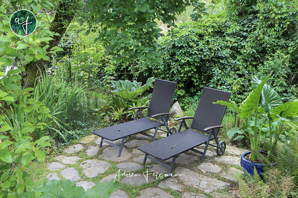 Coin repos avec terrasse en ardoise