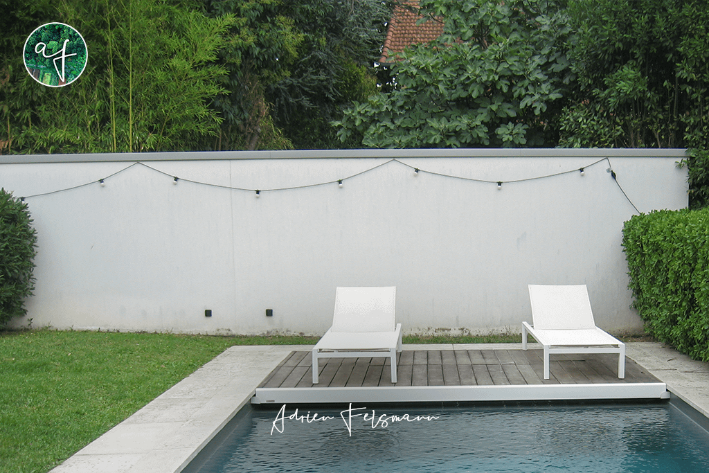 Conception d'un jardin avec plage de piscine