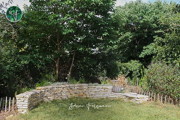 Banc en pierre naturelle calcaire