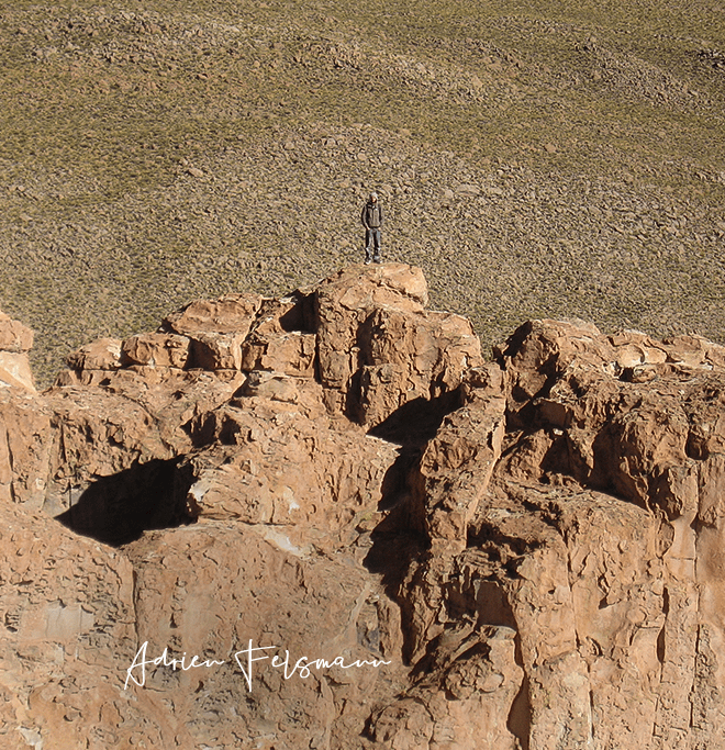 Balade dans un paysage rocheux immense